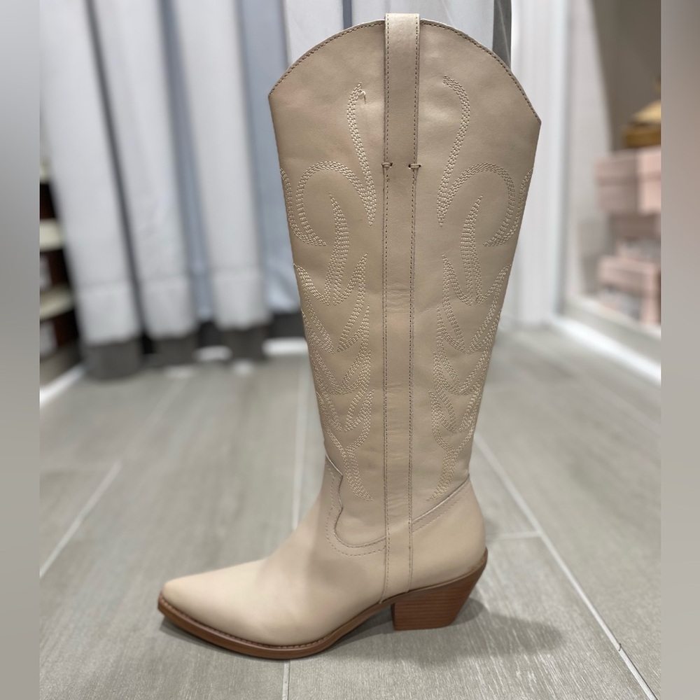 ⚠️❗️ Coconuts By Matisse Agency Ivory Boots
